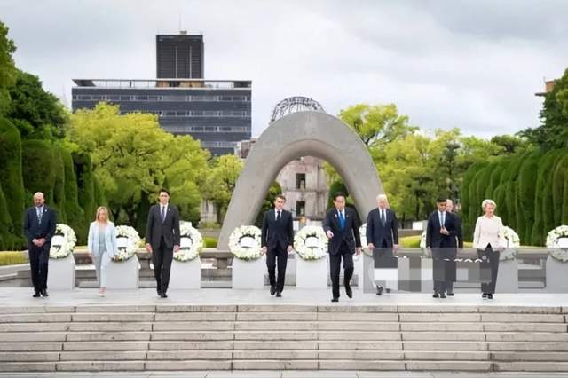 日本广岛G7首日大合影来啦！坐大圆桌吃午饭，意大利女总理美出圈 图2